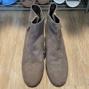 NWOT Cole Haan Silver Suede Booties Size 10